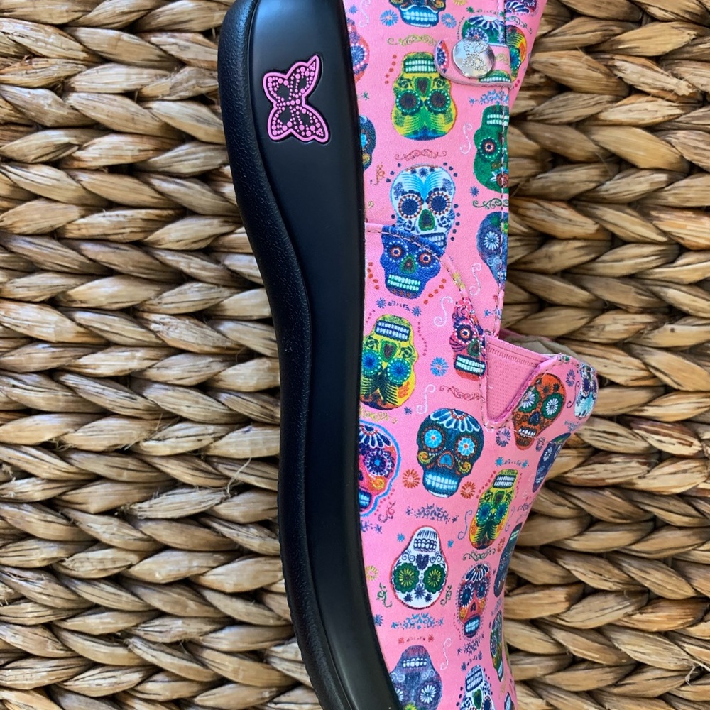 Alegria slip on, pink sugar skull size 8-8.5